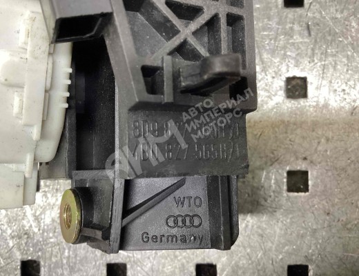 Ручка крышки багажника Audi A6 C5 (4B) 1997-2001  Audi A6 A6 C5 (4B) 1997-2001