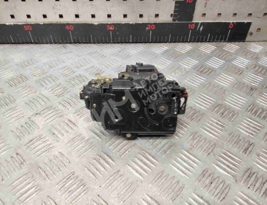Замок двери передней левой Volkswagen Golf IV (1J) 1997-2004  Volkswagen Golf Golf IV (1J) 1997-2004