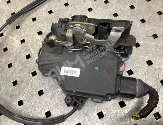 Замок двери передней левой Volkswagen Passat B5 (3B) 1996-2000  Volkswagen Passat Passat B5 (3B) 1996-2000