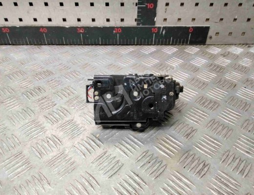 Замок двери задней правой Volkswagen Passat B5 (3B) 1996-2000  Volkswagen Passat Passat B5 (3B) 1996-2000