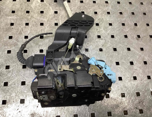 Замок двери передней правой Volkswagen Touareg I (7L) 2002-2006  Volkswagen Touareg Touareg I (7L) 2002-2006