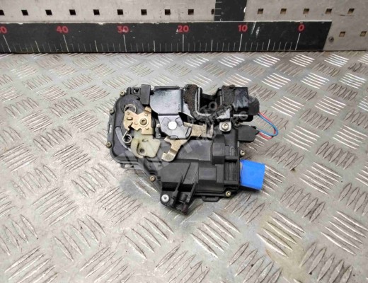 Замок двери передней правой Volkswagen Polo IV (9N) 2005-2009 рестайлинг  Volkswagen Polo Polo IV (9N) 2005-2009 рестайлинг