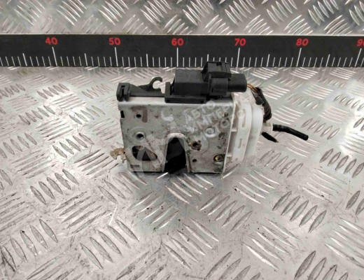 Замок двери передней левой Audi A4 B5 (8D) 1999-2001 рестайлинг  Audi A4 A4 B5 (8D) 1999-2001 рестайлинг