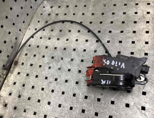 Замок двери передней правой Mercedes Vito (W639) 2003-2010  Mercedes Vito Vito (W639) 2003-2010