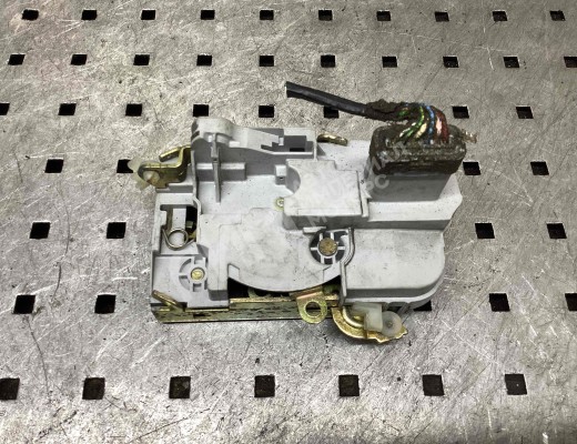 Замок двери передней левой  Citroen C5 I 2004-2008 рестайлинг