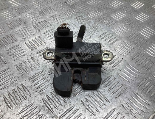 Замок багажника Volkswagen Golf V (1K) 2004-2009  Volkswagen Golf Golf V (1K) 2004-2009