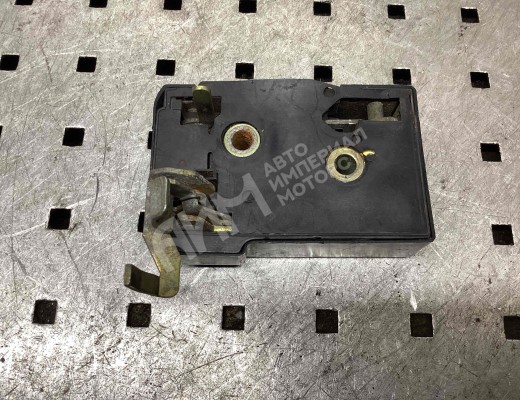 Замок двери передней правой Volkswagen Passat B4 (3A) 1993-1997  Volkswagen Passat Passat B4 (3A) 1993-1997