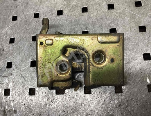 Замок двери передней правой Volkswagen Passat B4 (3A) 1993-1997  Volkswagen Passat Passat B4 (3A) 1993-1997