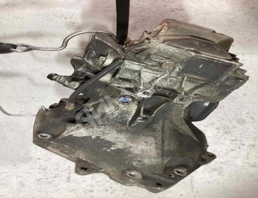 КПП механическая (МКПП) 5-ступенчатая Opel Corsa C 2000-2003  Opel Corsa Corsa C 2000-2003