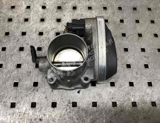 Заслонка дроссельная Renault Laguna II (X74) 2001-2005  Renault Laguna Laguna II (X74) 2001-2005