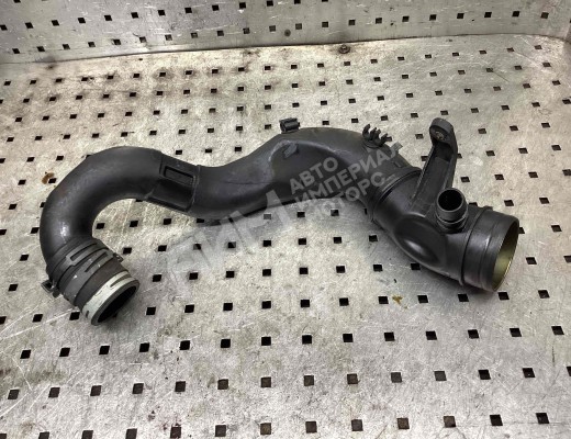 Патрубок интеркулера Volkswagen Golf IV (1J) 1997-2004  Volkswagen Golf Golf IV (1J) 1997-2004