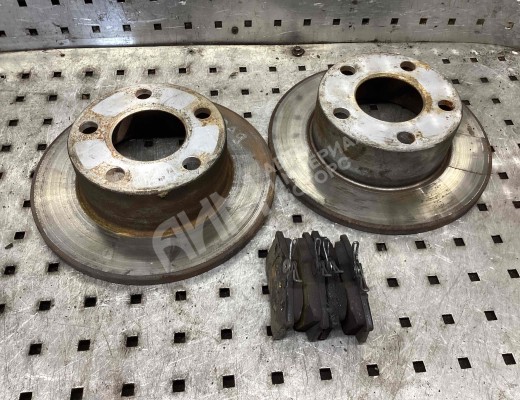 Диск тормозной задний Volkswagen Passat B5 (3B) 1996-2000  Volkswagen Passat Passat B5 (3B) 1996-2000