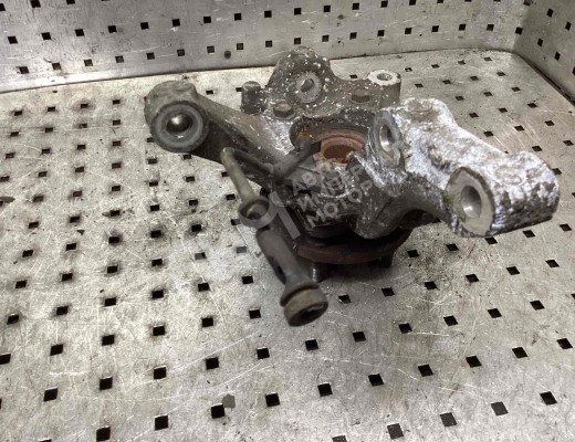 Ступица передняя правая Chrysler Voyager IV (RG) 2001-2008  Chrysler Voyager Voyager IV (RG) 2001-2008
