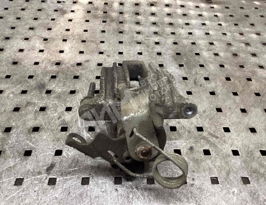 Суппорт задний правый Volkswagen Passat B5 (3B) 1996-2000  Volkswagen Passat Passat B5 (3B) 1996-2000