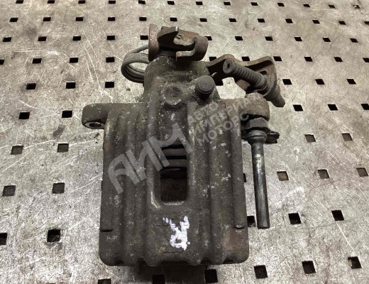 Суппорт задний правый Volkswagen Passat B5 (3B) 1996-2000  Volkswagen Passat Passat B5 (3B) 1996-2000