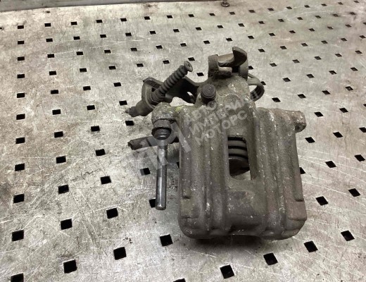 Суппорт задний левый Audi A4 B5 (8D) 1999-2001 рестайлинг  Audi A4 A4 B5 (8D) 1999-2001 рестайлинг