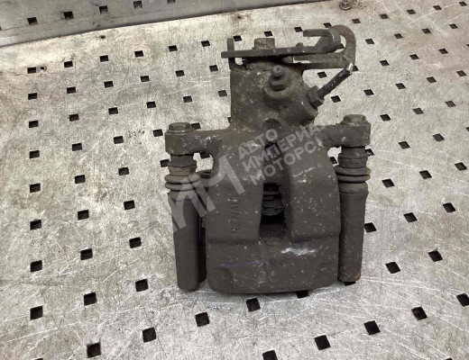 Суппорт задний правый Renault Scenic II (JM) 2003-2006  Renault Scenic Scenic II (JM) 2003-2006