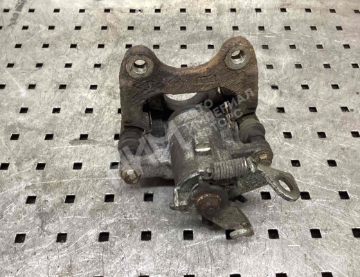 Суппорт задний правый Renault Megane II 2002-2006  Renault Megane Megane II 2002-2006