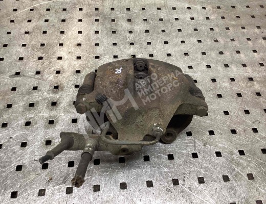 Суппорт передний правый Volkswagen Passat B5 (3B) 1996-2000  Volkswagen Passat Passat B5 (3B) 1996-2000