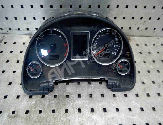 Щиток приборов (приборная панель) Audi A4 B7 (8EC, 8ED) 2004-2008  Audi A4 A4 B7 (8EC, 8ED) 2004-2008