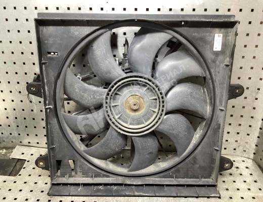 Диффузор вентилятора Jeep G. Cherokee III (WK) 2005-2010  Jeep Grand Cherokee G. Cherokee III (WK) 2005-2010