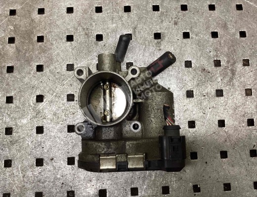 Заслонка дроссельная Seat Ibiza II (6K) 1993-2002  Seat Ibiza Ibiza II (6K) 1993-2002