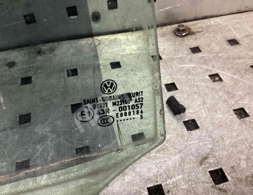Форточка задняя левая Volkswagen Touran I (1T) 2003-2006  Volkswagen Touran Touran I (1T) 2003-2006