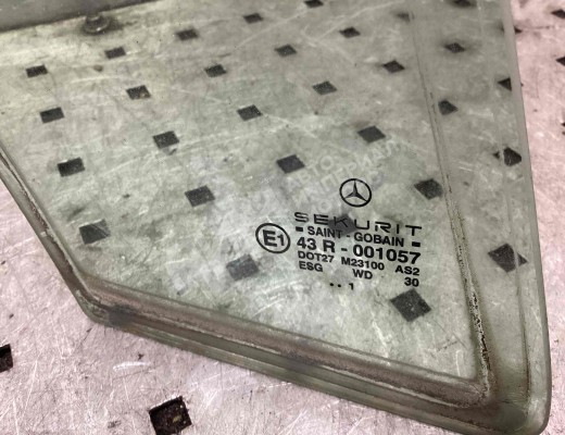 Форточка передняя правая Mercedes A (W168) 1997-2004  Mercedes A A (W168) 1997-2004