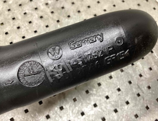 Патрубок интеркулера Volkswagen Golf V (1K) 2004-2009  Volkswagen Golf Golf V (1K) 2004-2009