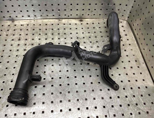 Патрубок интеркулера Volkswagen Golf V (1K) 2004-2009  Volkswagen Golf Golf V (1K) 2004-2009