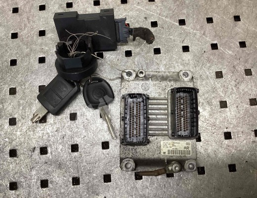Блок управления двигателем Opel Corsa C 2000-2003  Opel Corsa Corsa C 2000-2003