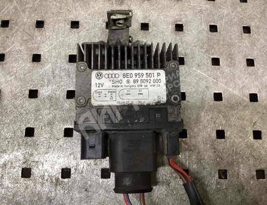Реле вентилятора Audi A4 B7 (8EC, 8ED) 2004-2008  Audi A4 A4 B7 (8EC, 8ED) 2004-2008