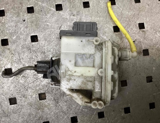 Активатор (привод) замка двери Volkswagen Passat B4 (3A) 1993-1997  Volkswagen Passat Passat B4 (3A) 1993-1997