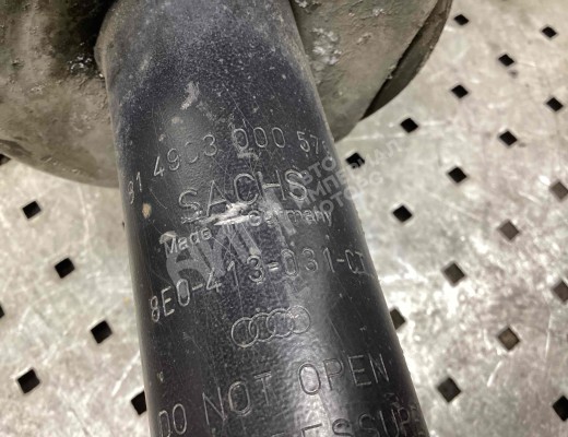 Стойка передняя левая Audi A4 B7 (8EC, 8ED) 2004-2008  Audi A4 A4 B7 (8EC, 8ED) 2004-2008