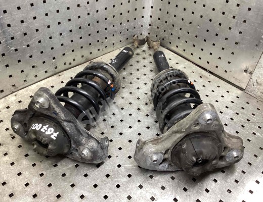 Стойка передняя левая Audi A4 B7 (8EC, 8ED) 2004-2008  Audi A4 A4 B7 (8EC, 8ED) 2004-2008