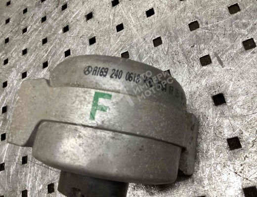 Подушка крепления двигателя Mercedes A (W169) 2004-2012  Mercedes A A (W169) 2004-2012
