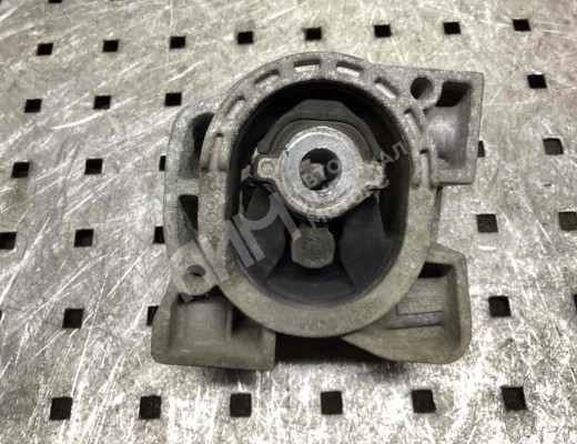 Подушка крепления двигателя Mercedes A (W169) 2004-2012  Mercedes A A (W169) 2004-2012