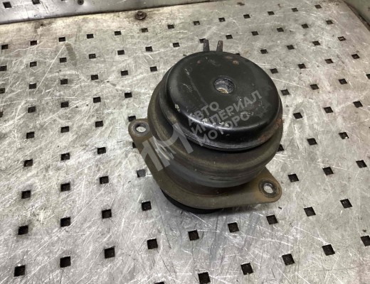 Подушка крепления двигателя Volkswagen Golf III (1H) 1991-1997  Volkswagen Golf Golf III (1H) 1991-1997