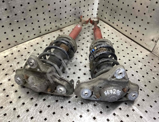 Стойка передняя правая Audi A6 C5 (4B) 1997-2001  Audi A6 A6 C5 (4B) 1997-2001