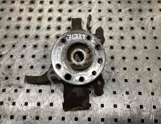 Ступица передняя правая Opel Zafira B 2005-2008  Opel Zafira Zafira B 2005-2008