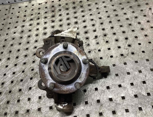 Ступица передняя левая Ford C-Max I (C214) 2003-2007  Ford C-Max C-Max I (C214) 2003-2007