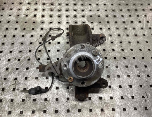Ступица передняя правая Renault Megane II 2002-2006  Renault Megane Megane II 2002-2006