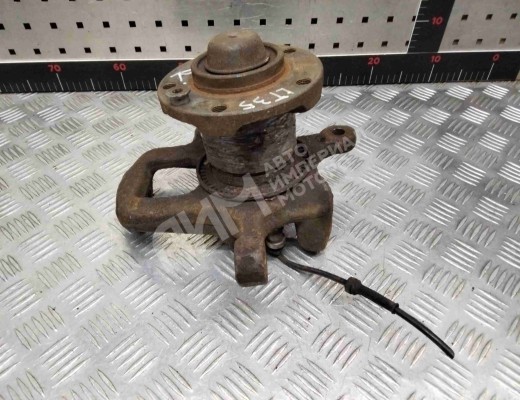 Ступица передняя правая Mercedes Sprinter I (W901-905) 1995-2006  Mercedes Sprinter Sprinter I (W901-905) 1995-2006