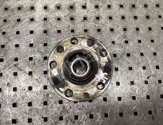 Ступица передняя левая Volkswagen Golf V (1K) 2004-2009  Volkswagen Golf Golf V (1K) 2004-2009
