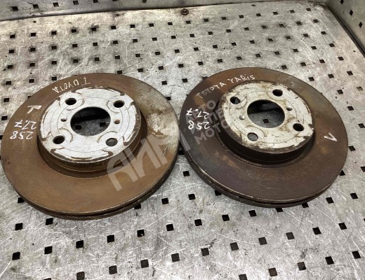 Диск тормозной передний  Toyota Yaris II (XP90) 2005-2011