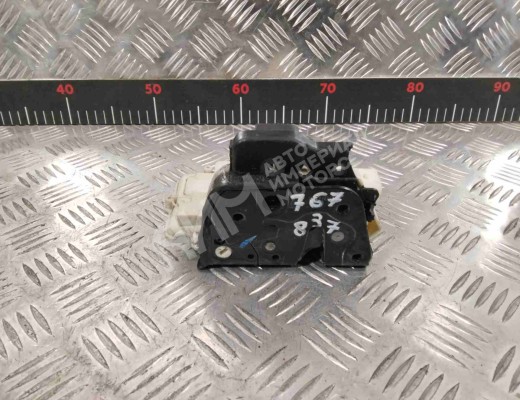 Замок двери передней правой Audi A4 B7 (8EC, 8ED) 2004-2008  Audi A4 A4 B7 (8EC, 8ED) 2004-2008