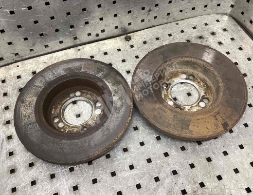 Диск тормозной передний Volkswagen Golf III (1H) 1991-1997  Volkswagen Golf Golf III (1H) 1991-1997