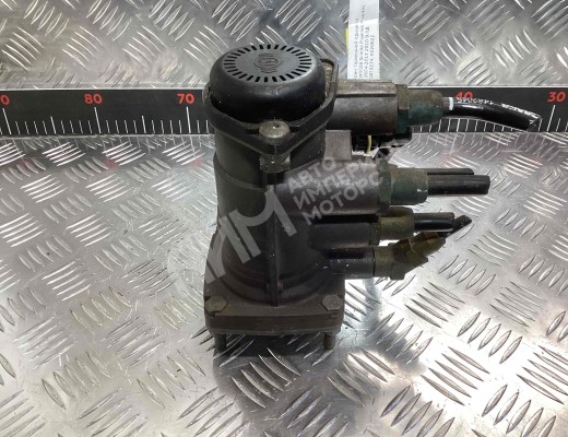 Кран тормозной прицепа Scania P-series I 2004-2017  Scania P-series P-series I 2004-2017