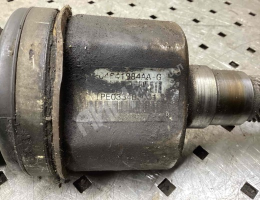 Полуось передняя правая (приводной вал, ШРУС) Chrysler Voyager IV (RG) 2001-2008  Chrysler Voyager Voyager IV (RG) 2001-2008