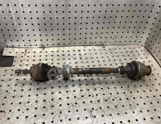 Полуось передняя правая (приводной вал, ШРУС) Renault Megane I 1995-2002  Renault Megane Megane I 1995-2002